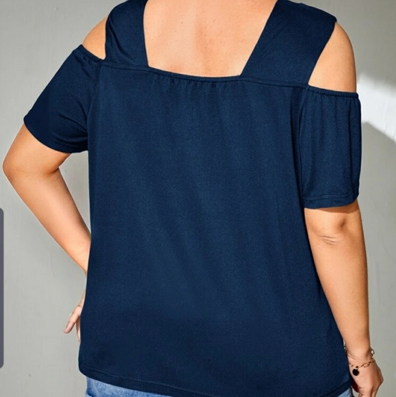 Cold Shouldee Criss Cross Strappy Top - New - Picture 2 of 5